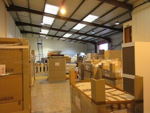 Guildford Rd, Horsham to rent Interior Photo- Image 1 of 2