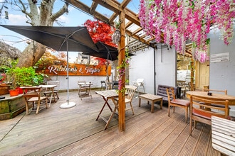 157 Stoke Newington Church St, London to rent Interior Photo- Image 2 of 17