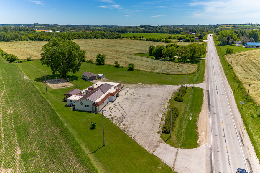 N2698 Highway 57, New Holstein, WI for sale - Primary Photo - Image 1 of 33