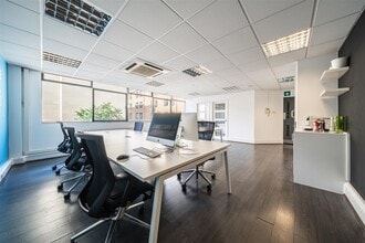 8-11 St Johns Ln, London to rent Interior Photo- Image 1 of 6