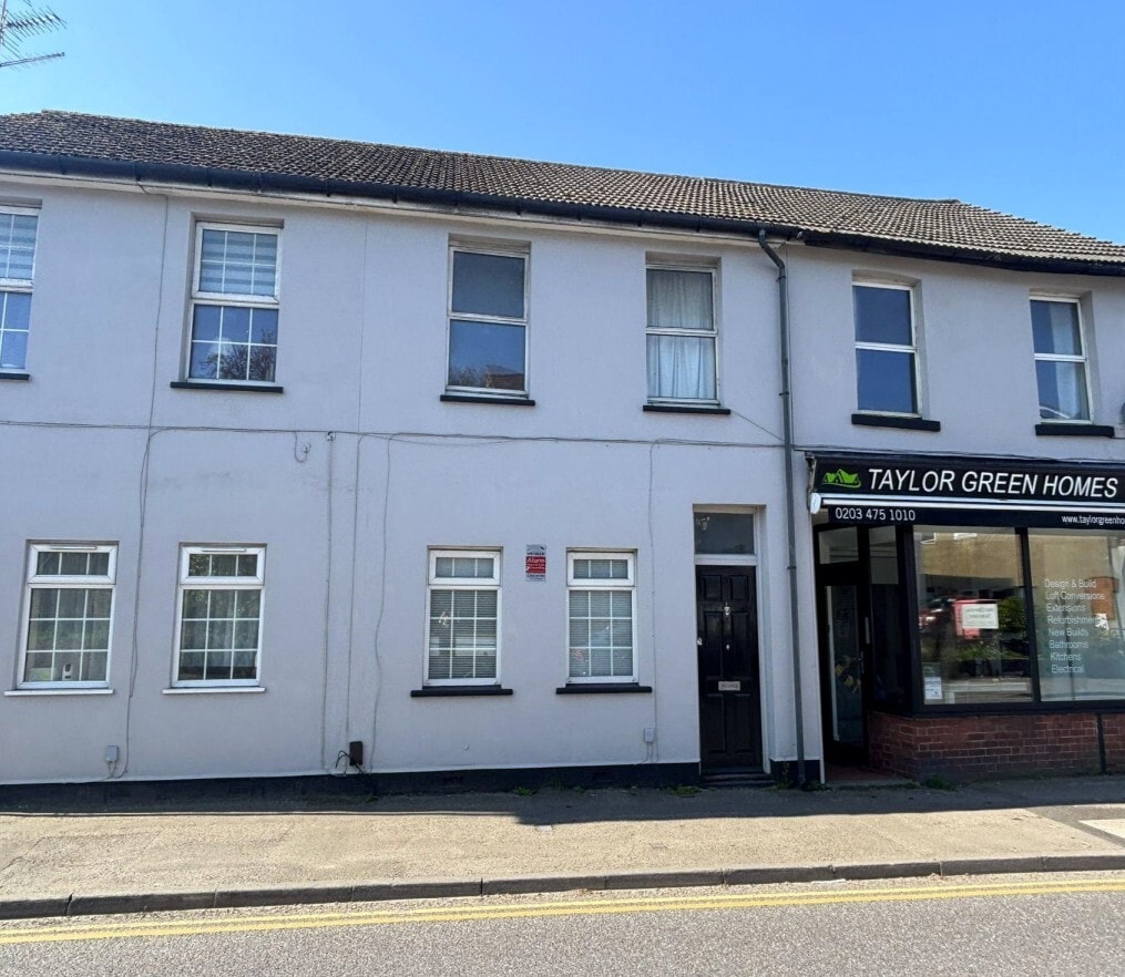 78 High St, Caterham to rent Building Photo- Image 1 of 2