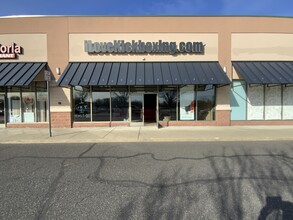 600-690 N West End Blvd, Quakertown, PA for rent Building Photo- Image 1 of 1