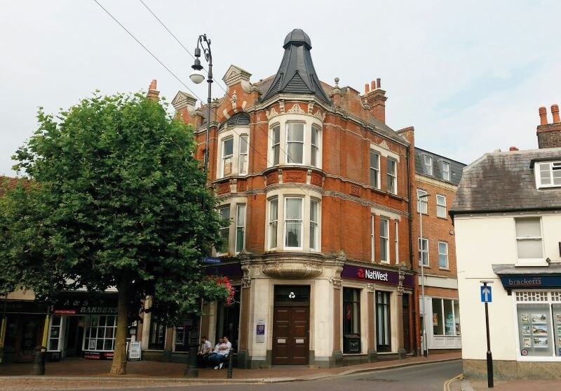 130 High St, Tonbridge for sale - Building Photo - Image 2 of 3