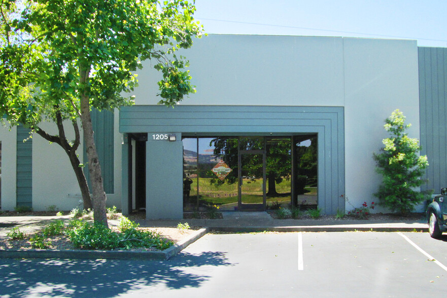 1201-1229 N McDowell Blvd, Petaluma, CA for sale - Building Photo - Image 1 of 1