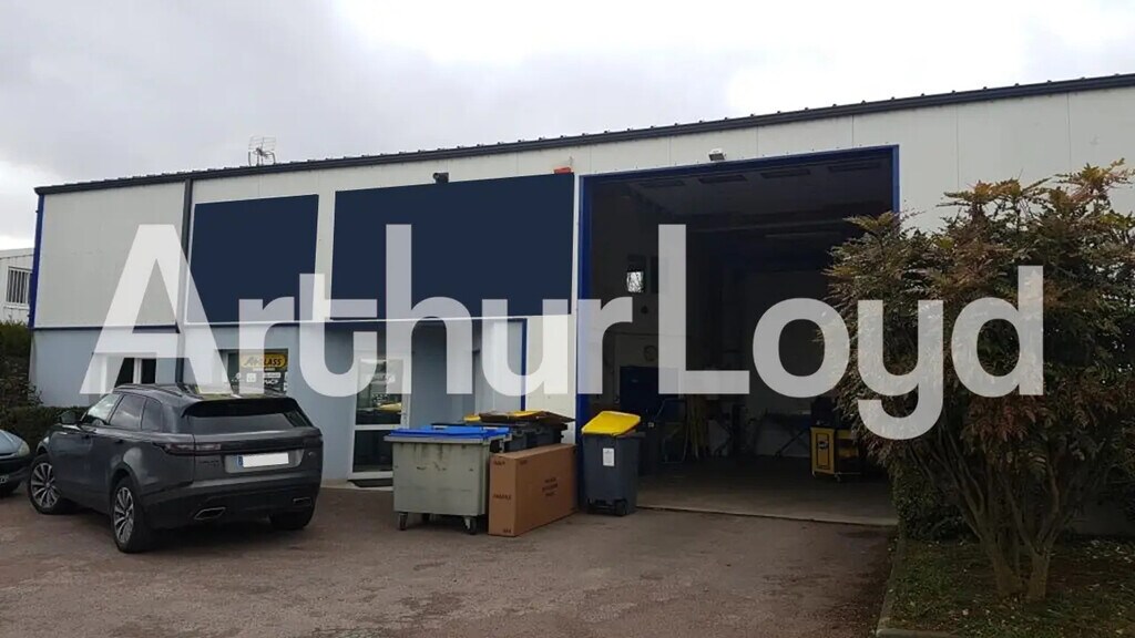 Vente Local d'activités 440 m² - Photo 1