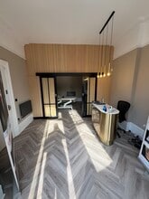 8 Exhibition Rd, London to rent Interior Photo- Image 1 of 2