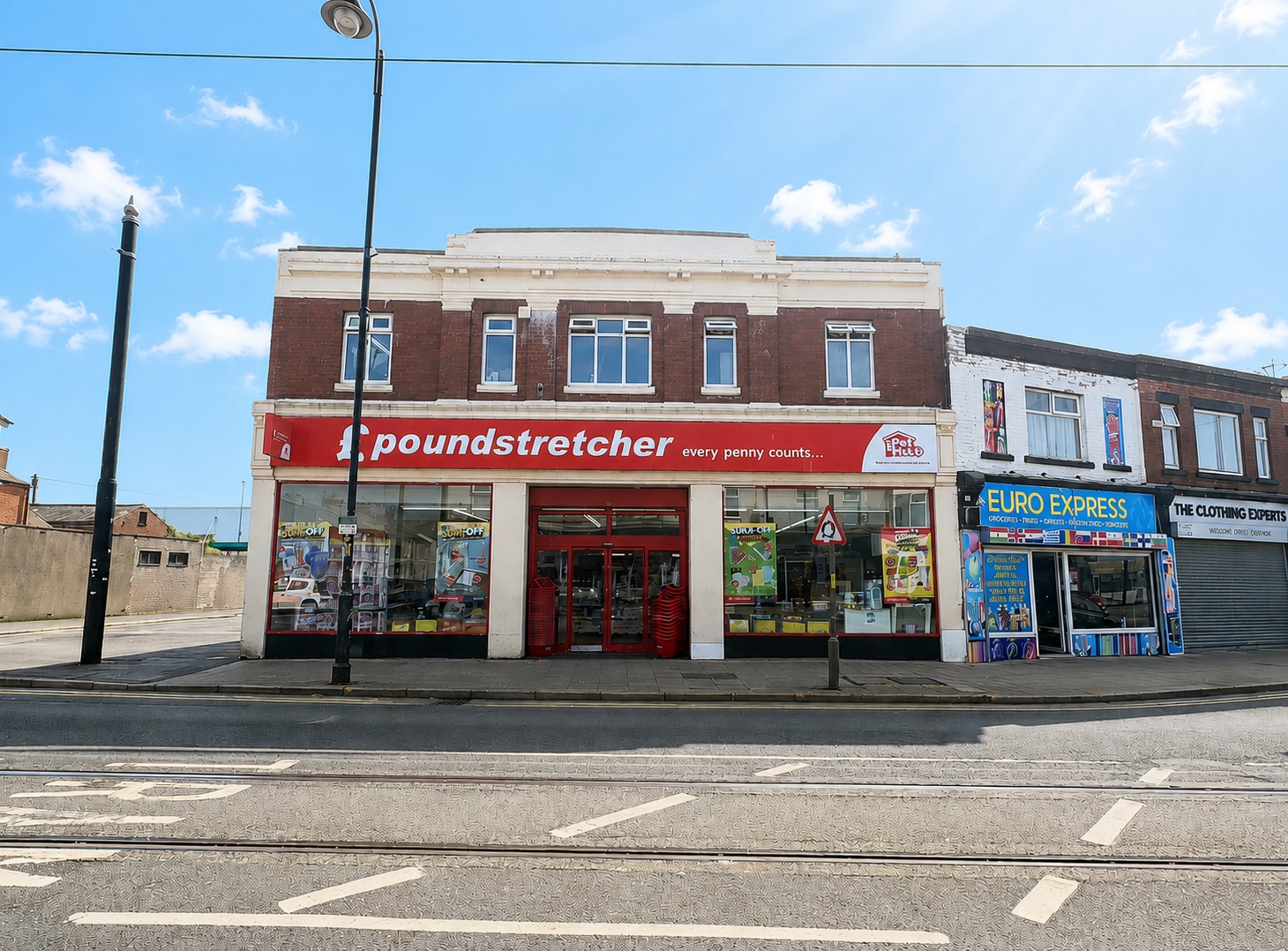 183 Lord St, Fleetwood to rent Building Photo- Image 1 of 5
