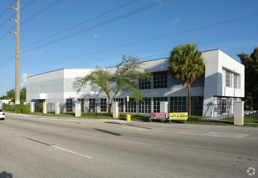 3001 Griffin Rd, Fort Lauderdale, FL for sale - Primary Photo - Image 1 of 5