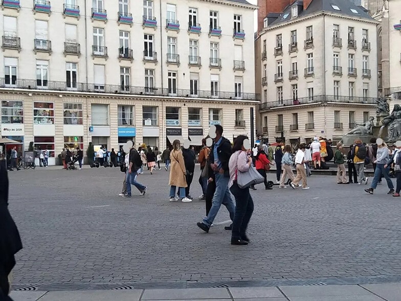 Retail in Nantes to rent - Building Photo - Image 3 of 7