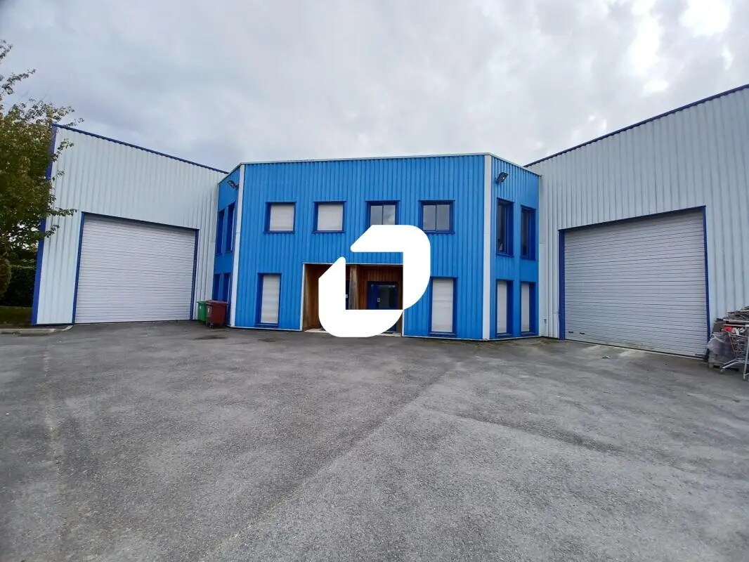 Light Industrial in Chelles for sale Building Photo- Image 1 of 11