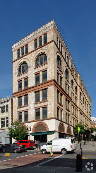 58 N Pearl St, Albany, NY for rent - Building Photo - Image 1 of 23