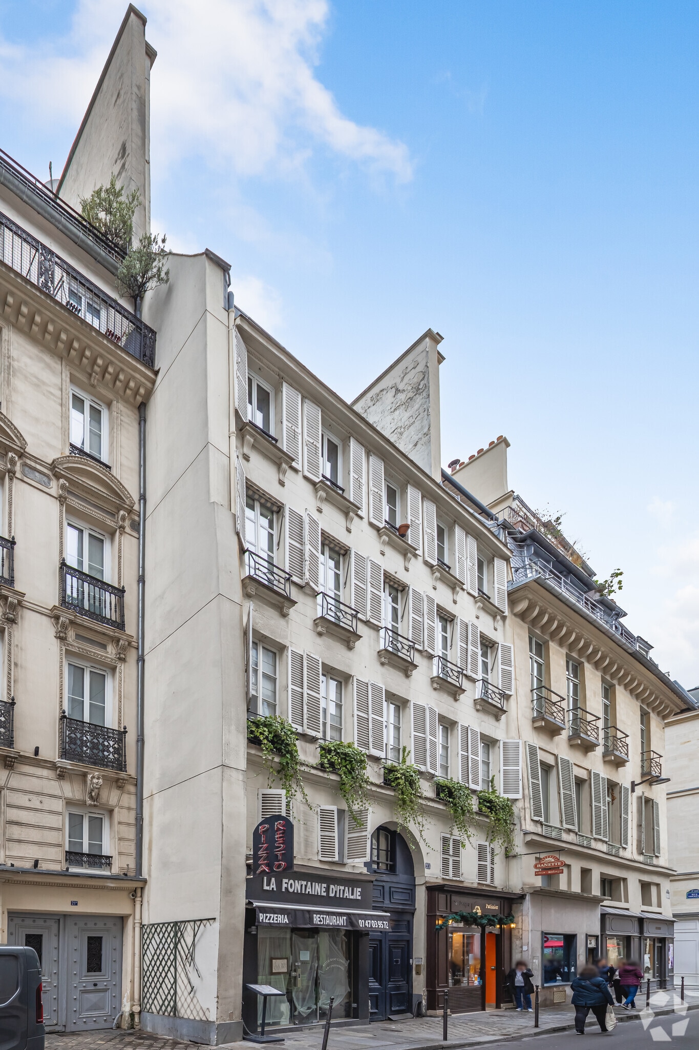 Build-to-Rent in Paris for sale Primary Photo- Image 1 of 2