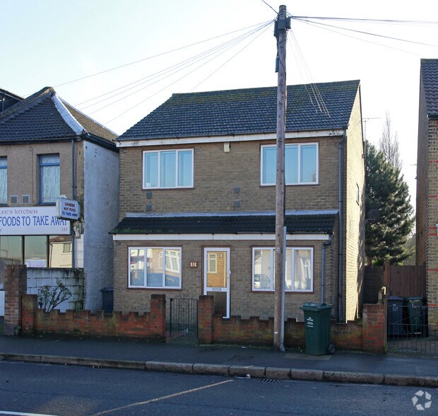 131 The Brent, Dartford for sale - Primary Photo - Image 1 of 1
