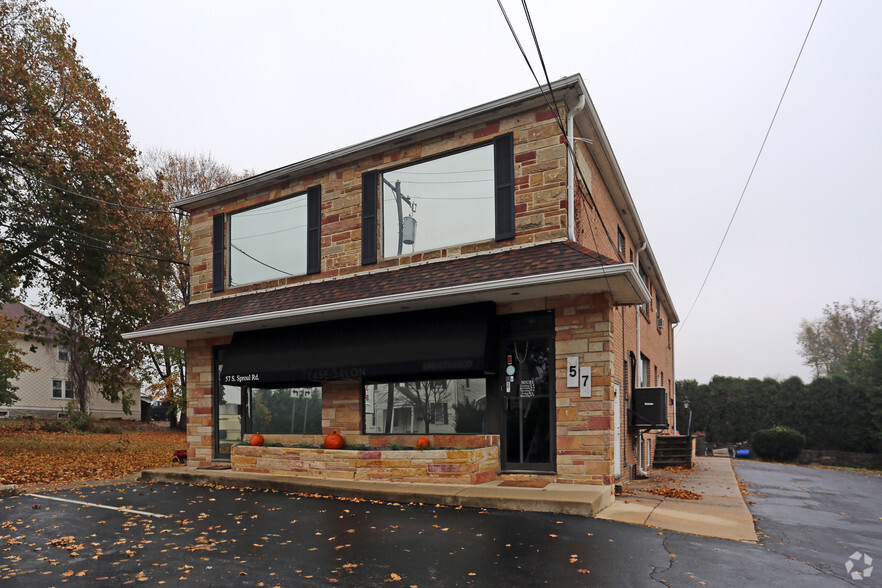 57 S Sproul Rd, Broomall, PA for rent - Primary Photo - Image 1 of 2