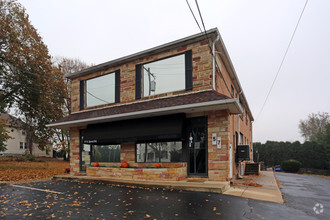 57 S Sproul Rd, Broomall, PA for rent Primary Photo- Image 1 of 3