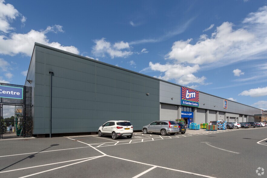 Wolverhampton Road, Oldbury for sale - Primary Photo - Image 1 of 1