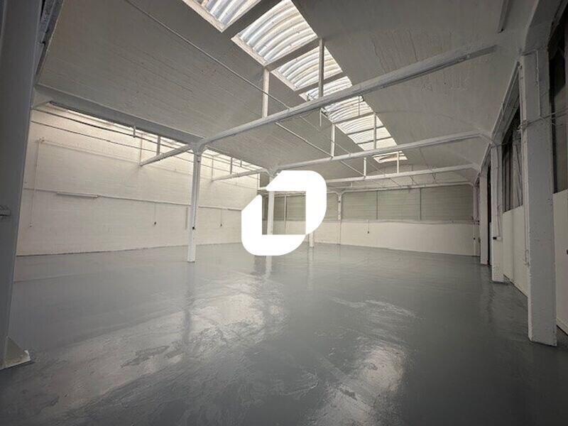Light Industrial in Épinay-sur-Seine to rent Interior Photo- Image 1 of 10
