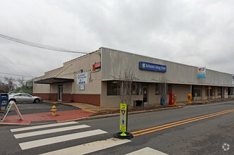 403-409 E Catawba St, Belmont, NC for rent Primary Photo- Image 1 of 5