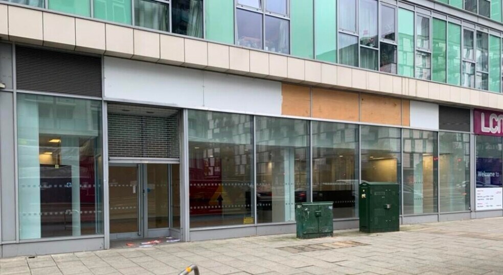 253 High St, London to rent - Building Photo - Image 2 of 7