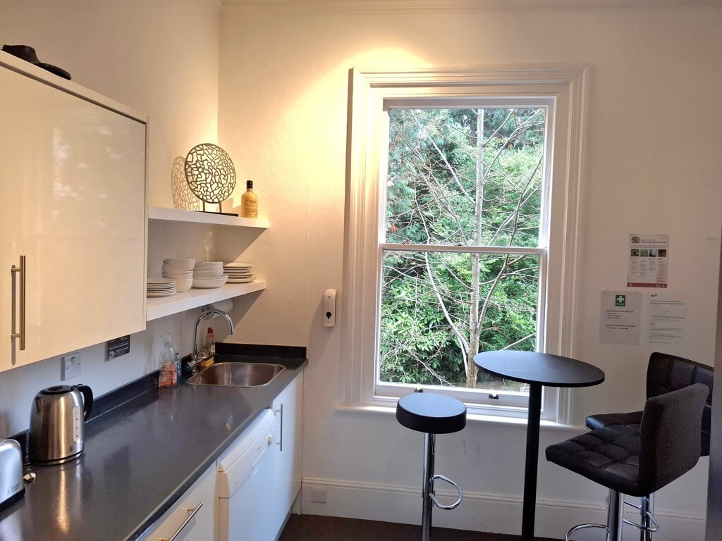 11-13 Lonsdale Gdns, Tunbridge Wells, KEN TN1 1NU - Unit F1 -  - Interior Photo - Image 1 of 3