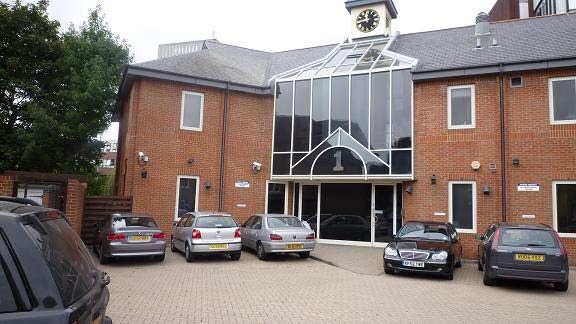 1 Wheatfield Way, Kingston Upon Thames to rent - Building Photo - Image 3 of 6