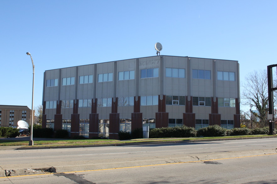 13 Kanawha Blvd W, Charleston, WV for sale - Building Photo - Image 1 of 1