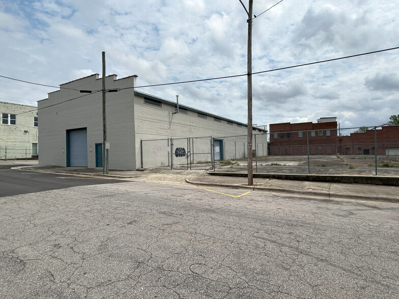 113 W Horton St, Zebulon, NC for sale - Building Photo - Image 2 of 7