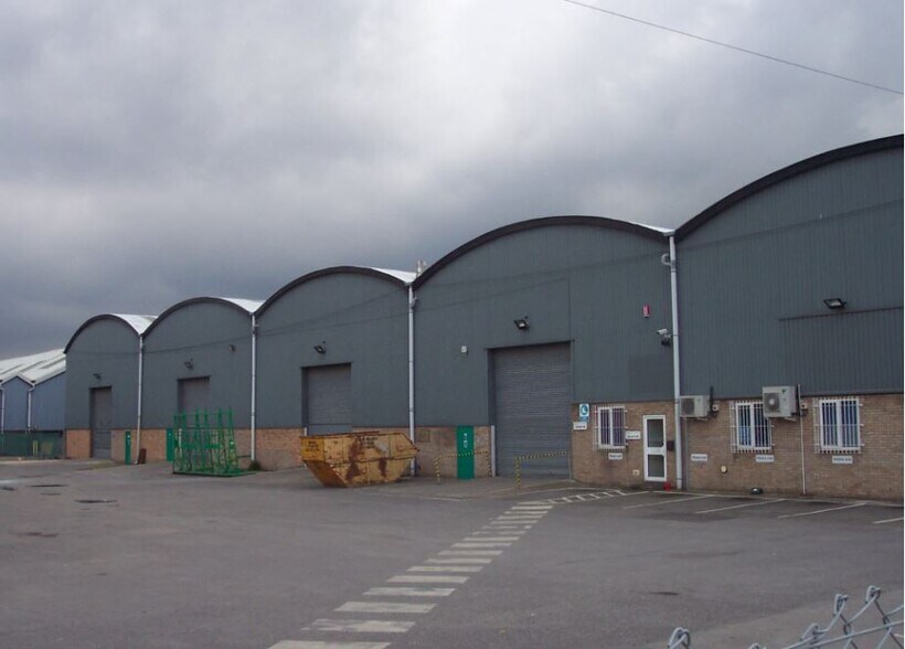 14 Mill Pl, Gloucester for sale - Primary Photo - Image 1 of 1