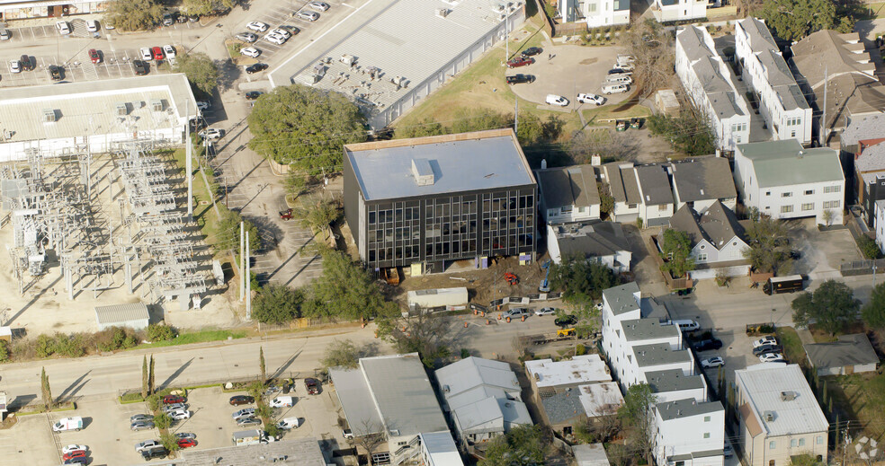 5916 Winsome Ln, Houston, TX for rent - Aerial - Image 3 of 11