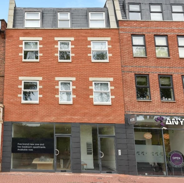 18 Coombe Ln, London for sale - Primary Photo - Image 1 of 1