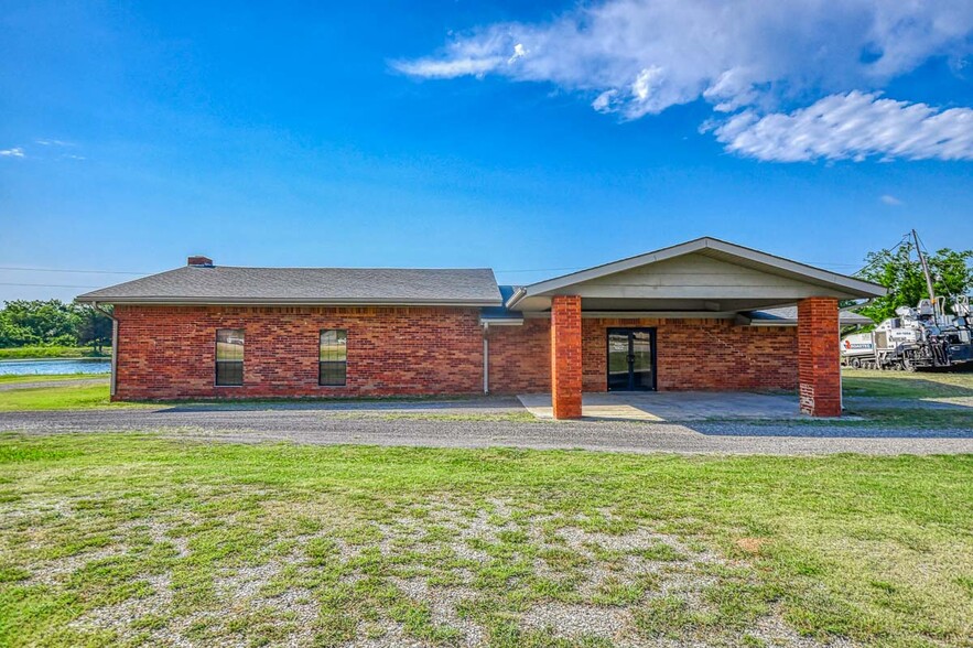 4355 Hwy 7, Sulphur, OK for sale - Primary Photo - Image 1 of 1