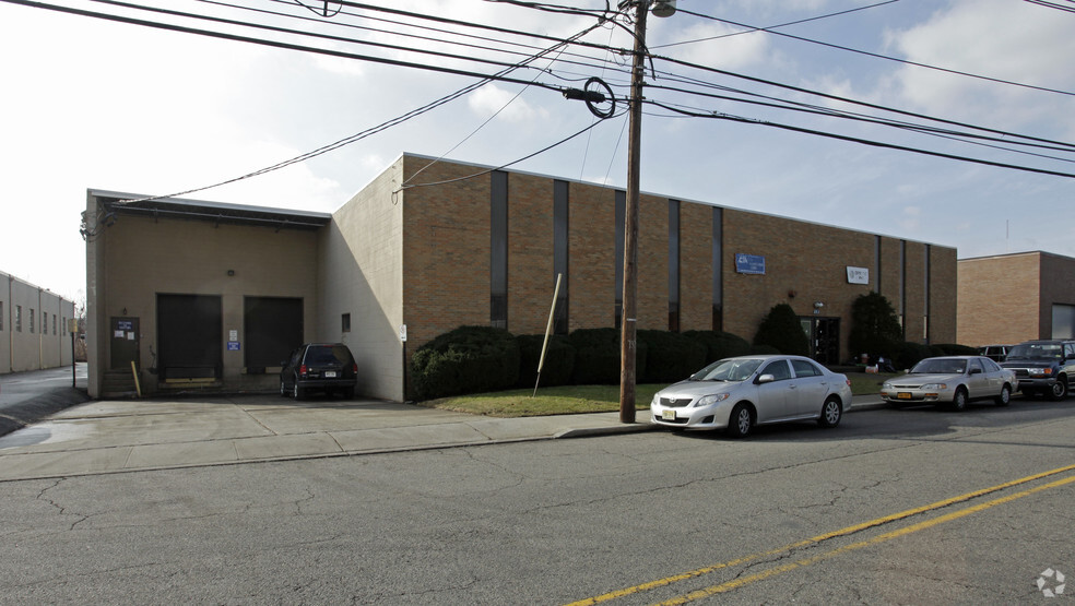 263 Veterans Blvd, Carlstadt, NJ for rent - Building Photo - Image 1 of 2