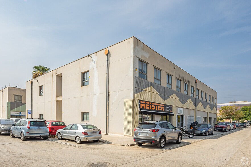 Calle Iván Pavlov, Málaga, Málaga for sale - Building Photo - Image 2 of 3