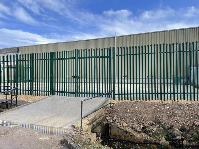 More details for Old Portsmouth Rd, Guildford - Industrial to Rent