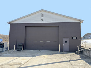 260 Millers Run Rd, Bridgeville, PA for rent Building Photo- Image 1 of 4