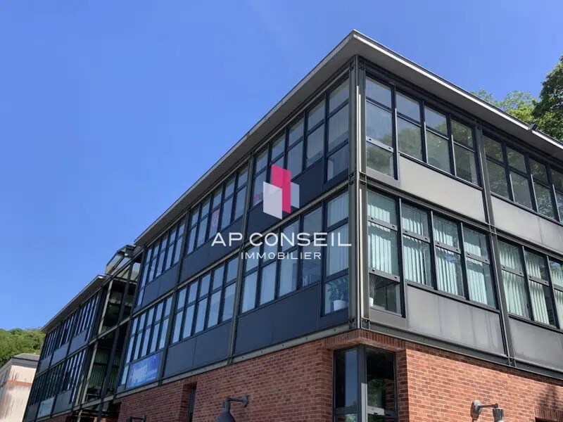 Light Industrial in SAINT CYR L ECOLE to rent Building Photo- Image 1 of 9