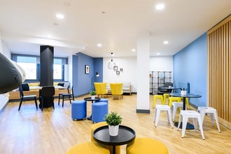 Great Park Rd, Bradley Stoke to rent Interior Photo- Image 2 of 10