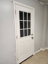 13001 Veterans Memorial Dr, Houston, TX to rent Interior Photo- Image 2 of 5