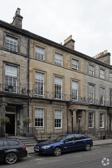 27 Rutland Sq, Edinburgh to rent - Primary Photo - Image 1 of 3