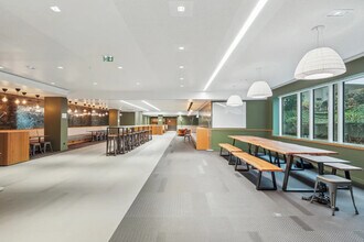 12 Avenue André Malraux, Levallois-Perret to rent Building Photo- Image 2 of 13