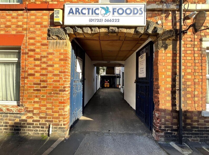 14A Belle Vue St, Scarborough for sale - Primary Photo - Image 1 of 1