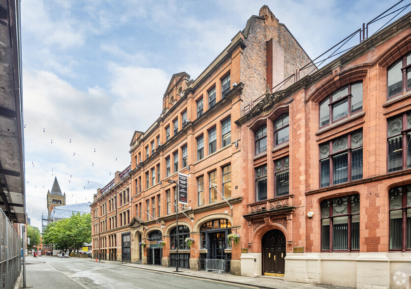 15 Bloom St, Manchester to rent - Building Photo - Image 3 of 7