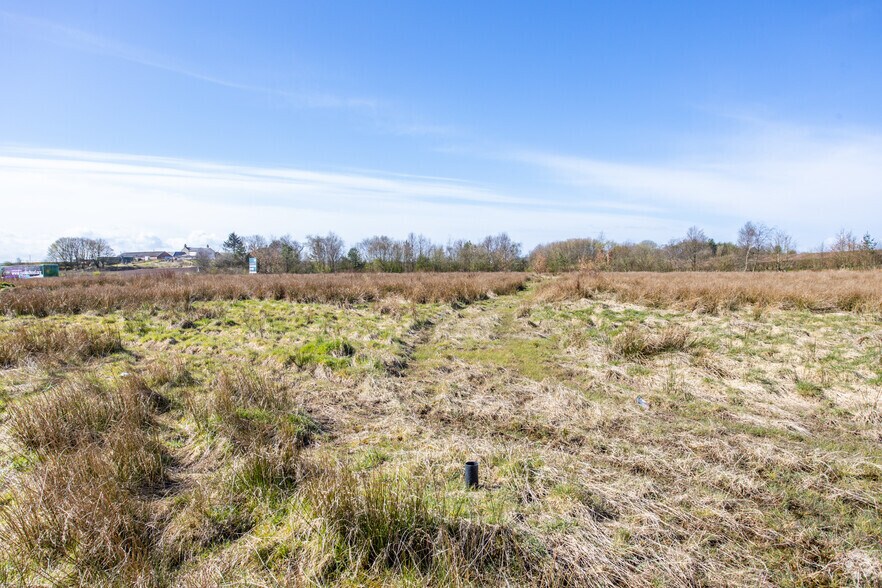 4-6 Moorfield, Kilmarnock to rent - Building Photo - Image 2 of 4