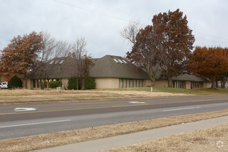 2300-2310 SW 89th St, Oklahoma City, OK for rent Primary Photo- Image 1 of 19