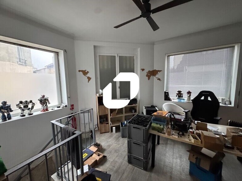 Office in Vanves to rent - Building Photo - Image 2 of 16