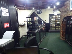 2 Saturday Market, Beverley for sale Interior Photo- Image 2 of 2