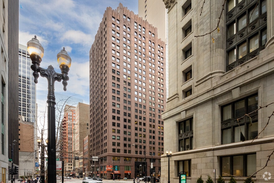 100 N LaSalle St, Chicago, IL for rent - Building Photo - Image 1 of 55