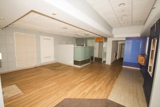 71 High St, Sheerness to rent Interior Photo- Image 1 of 15