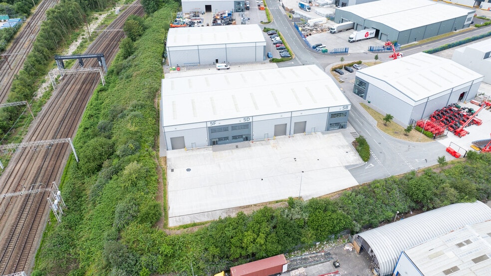 Triumph Business Park, Liverpool to rent - Building Photo - Image 2 of 9