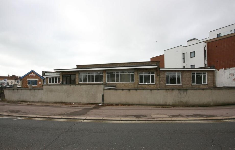 10 Sutton Rd, Southend On Sea for sale - Primary Photo - Image 1 of 1